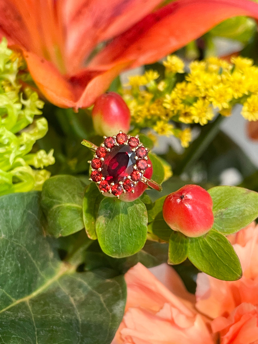 A Garnet Cluster Ring