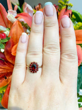 Load image into Gallery viewer, A Garnet Cluster Ring
